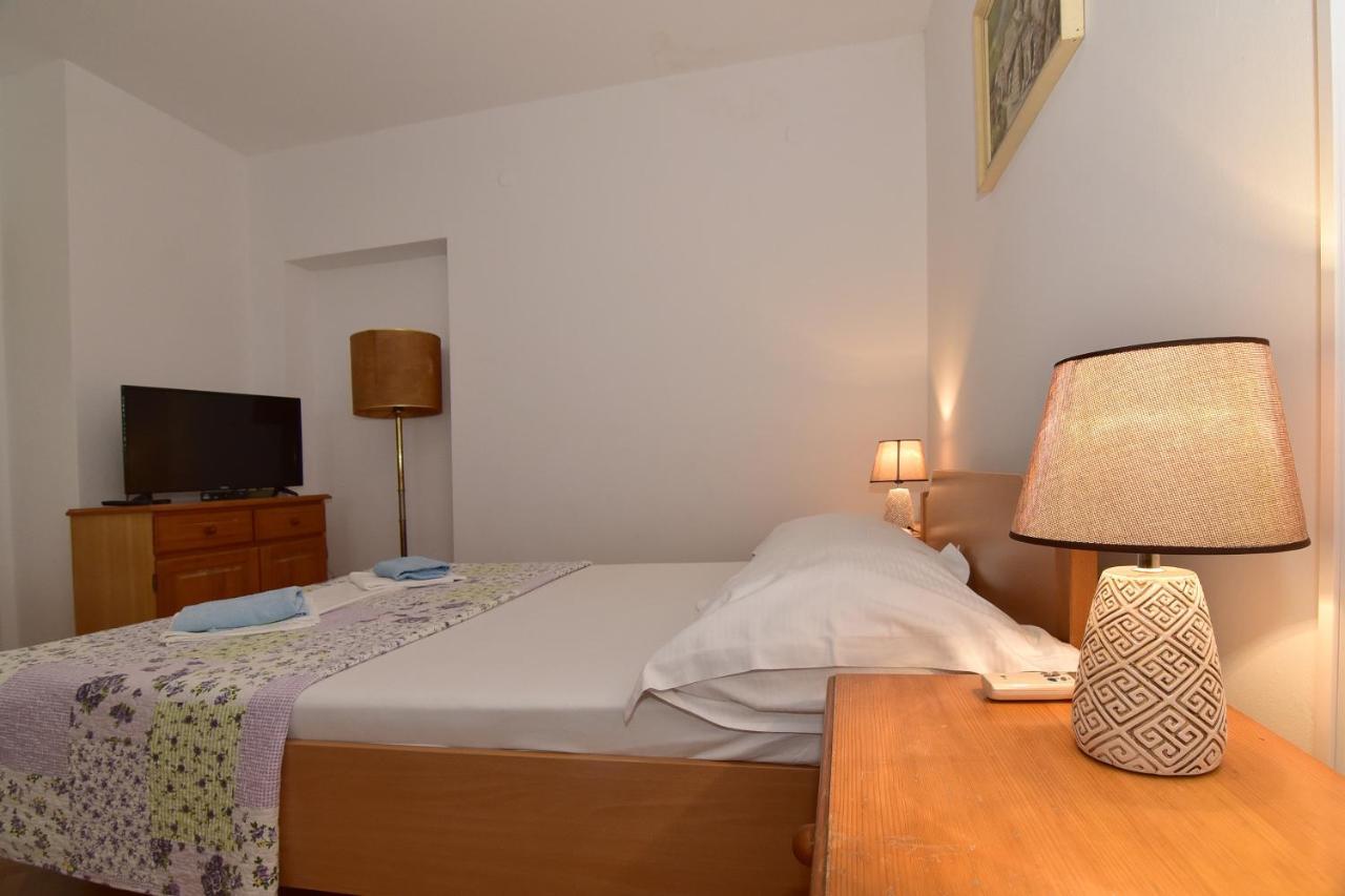 Apartments Dobrinic Makarska Buitenkant foto