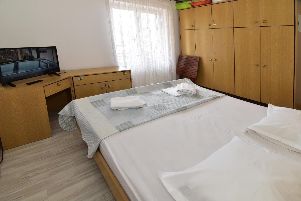 Apartments Dobrinic Makarska Buitenkant foto