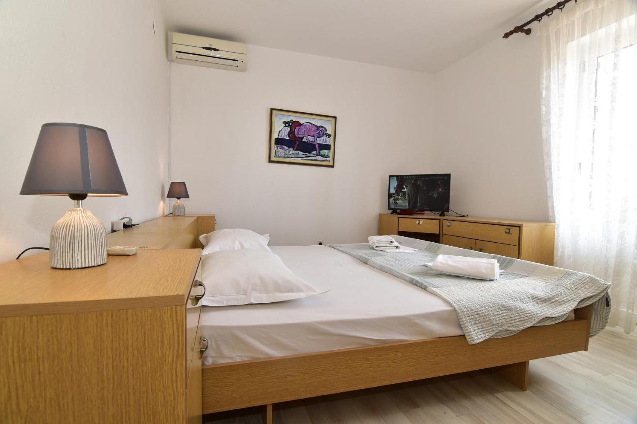 Apartments Dobrinic Makarska Buitenkant foto