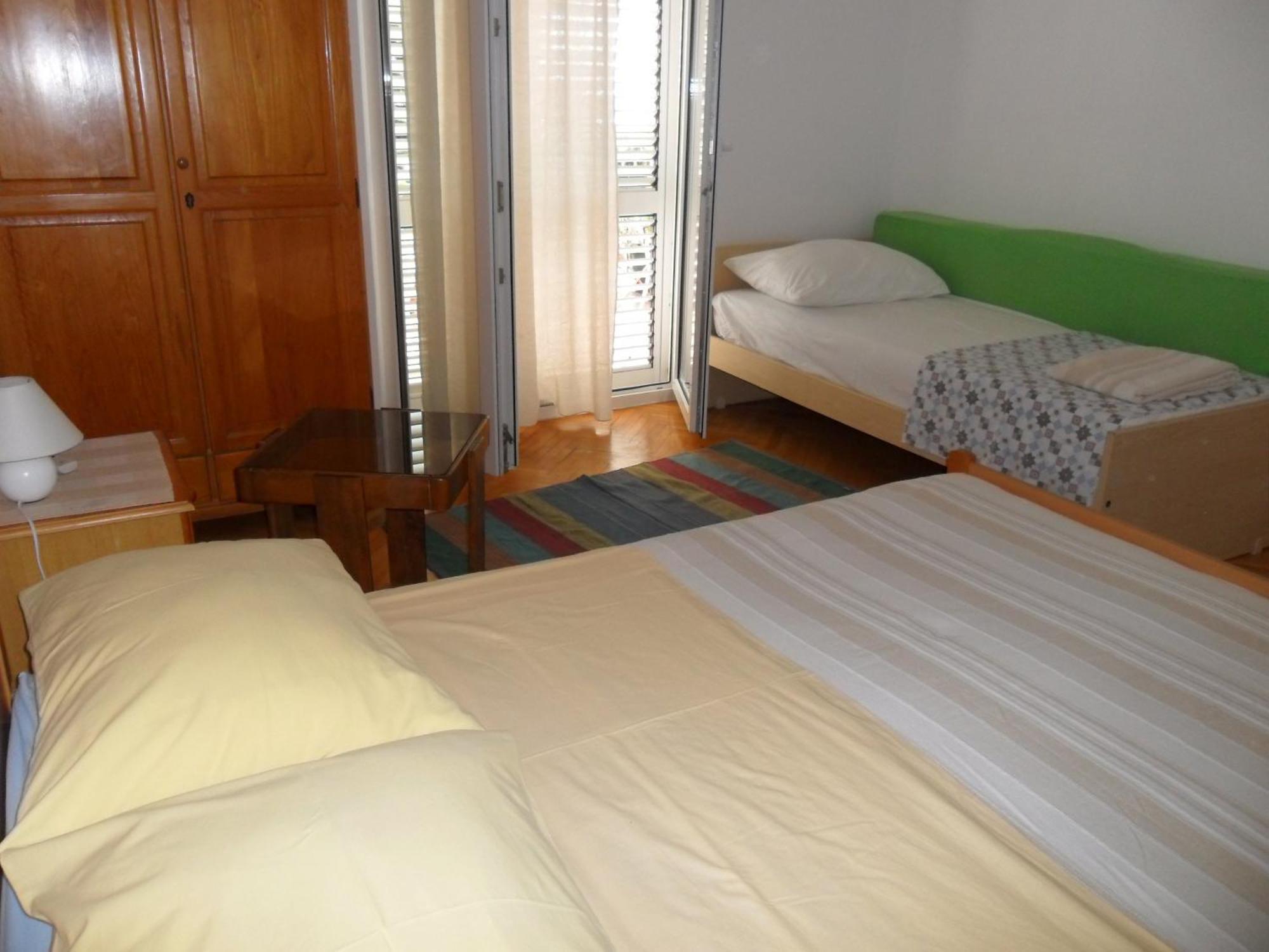 Apartments Dobrinic Makarska Buitenkant foto